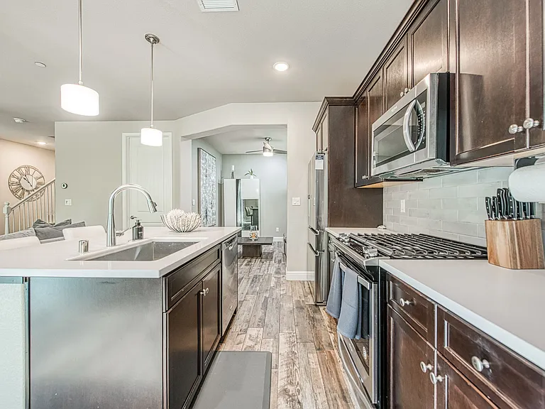1397 E Via Viola Way — Photo 11
