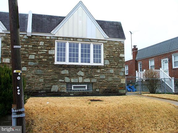 2nd image of 1608 Strahle St