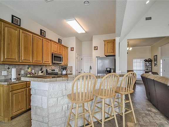 5th image of 3705 Indian Creek Trl