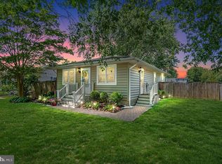 1905 Harbor Dr, Chester, MD 21619