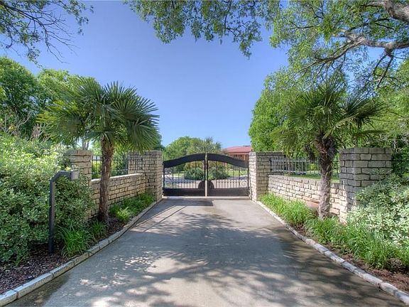 2nd image of 9817 Shady Ln