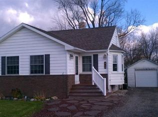 204 S Walker St, Capac, MI 48014