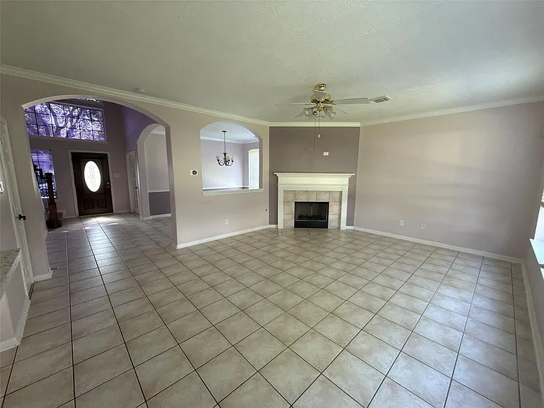 7819 Blue Stream Ct — Photo 4