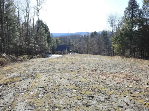 241 Middle Road, Barre Town, VT 05654