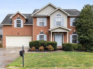 5305 Holly Ridge Ln, Knoxville, TN 37931