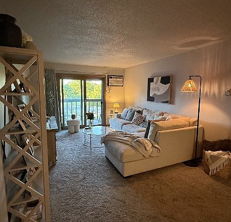 2nd image of 816 S Park Ave APT 2D