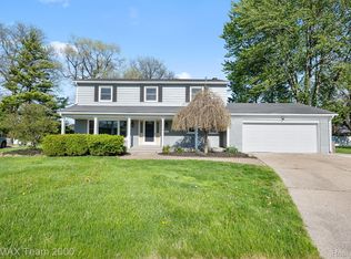 29232 Lorraine Ave, Warren, MI 48093