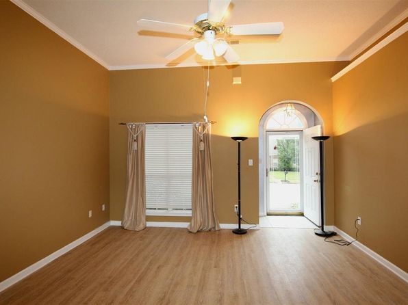 8685 Overcup Oaks Dr, Cordova, TN 38018