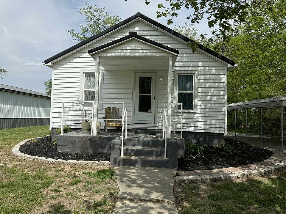 1st image of 1304 W Benton St
