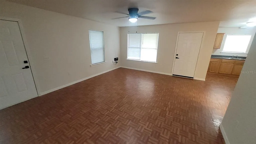2 bed, 1.0 bath, 975 sqft, $1,500 — Photo 4