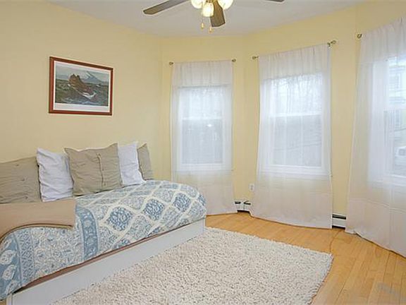 5th image of 7 Iroquois St #3