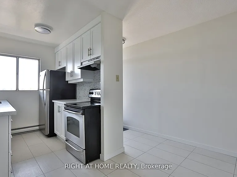 35 Sunny Glenway #302 — Photo 7