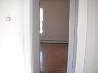 13 Chestnut St APT 2, Wakefield, MA 01880