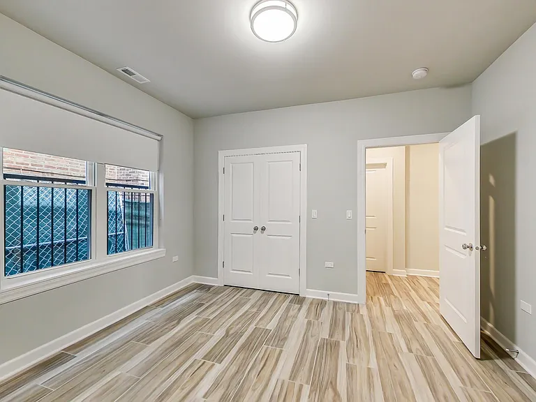 6135 S Kimbark Ave #202 — Photo 9