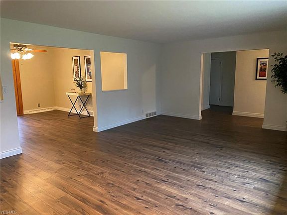 5th image of 3421 Charring Cross Dr