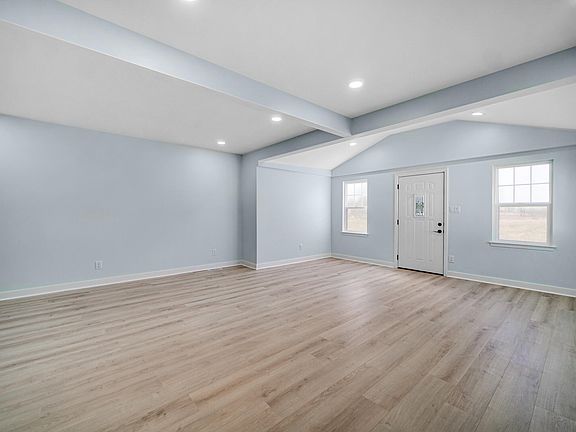 4th image of 4747 Cedar Ave
