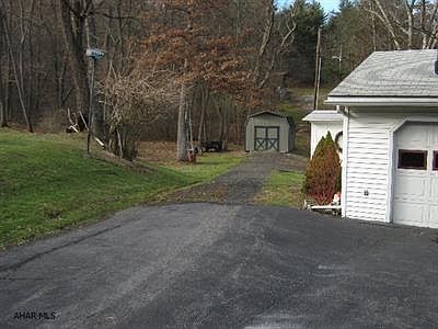 2nd image of 172/178 Stoney Ln
