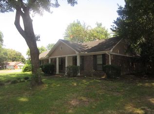 3382 Kings Arms St, Memphis, TN 38115