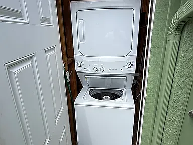 private washer/dryer