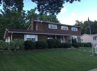 1540 6th Ave S, Clinton, IA 52732