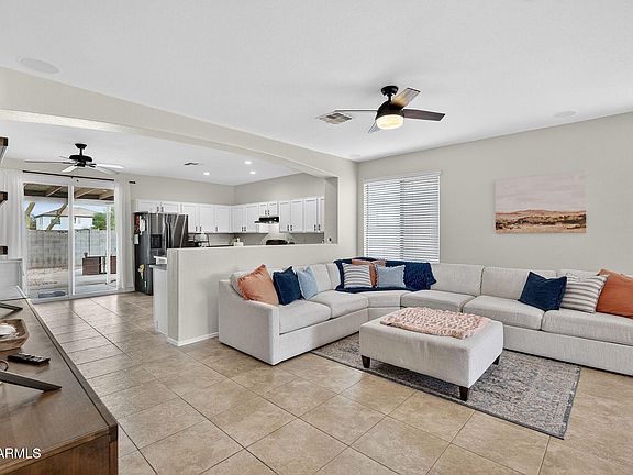 5th image of 1054 E PRESS Road