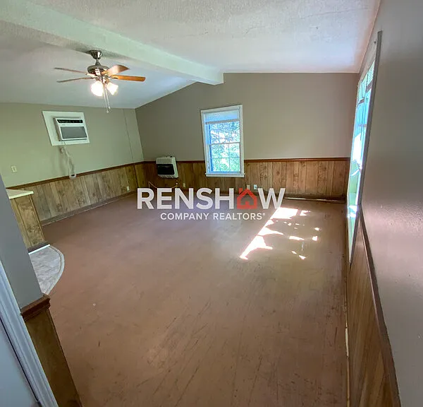 1229 Woodlawn Ave #B — Photo 2