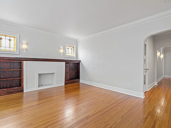 2nd image of 5554 N Paulina St APT 2