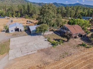 115 E Fork Rd, Williams, OR 97544