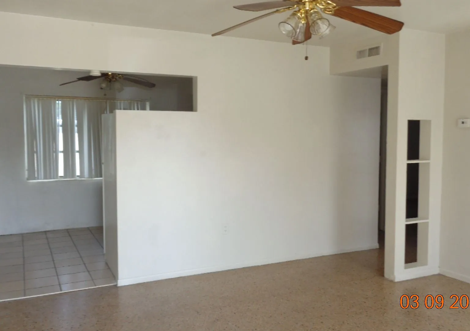 2 Bed/ 1.5 Bath Home with Bonus Room — Photo 2