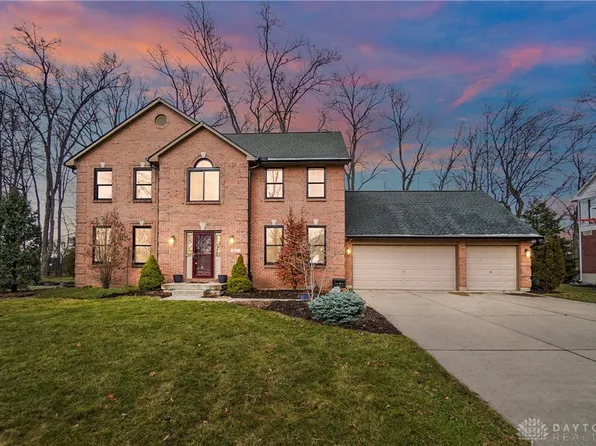 8827 Barrington Way, Springboro, OH 45066