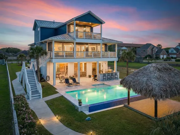 7220 Avenue N 1/2, Galveston, TX 77551