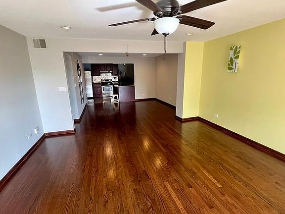 4th image of 3217 W Bryn Mawr Ave APT 202