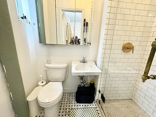 Rented by J PRESTON AND ASSOCIATES INC | media 11