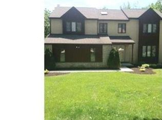 14 Embassy Cir, East Norriton, PA 19403