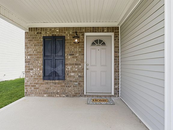 5th image of 590 Lucille Dr
