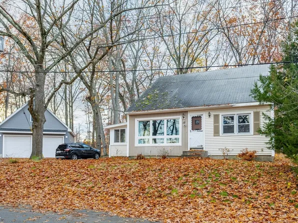 17 1st Ave, Leominster, MA 01453