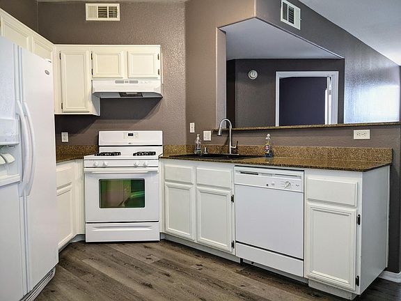 5th image of 9975 Peace Way Unit 1156