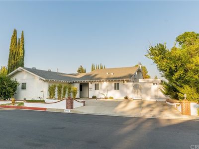 8450 Denise Ln, Canoga Park, CA, 91304