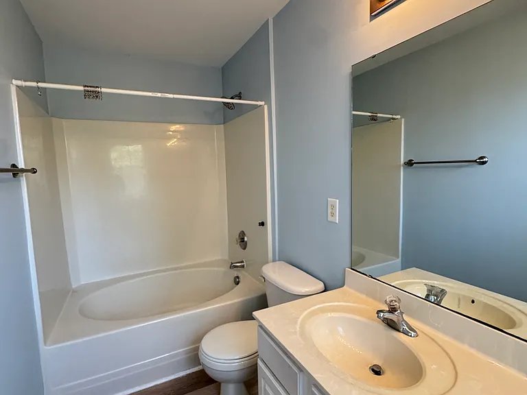 413 Hamlet Park Dr — Photo 22