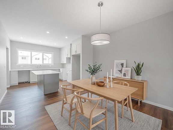 3rd image of 1040 14th Ave NW
