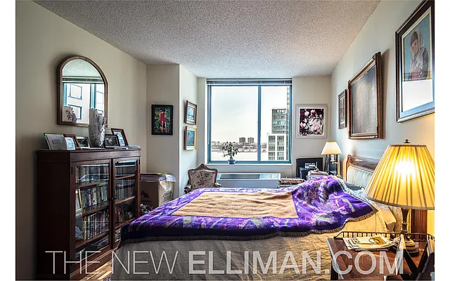 Rented by Douglas Elliman | media 4