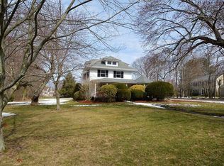 218 Village St, Medway, MA 02053