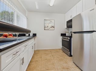13060 Burbank Blvd. Apartments, Van Nuys, CA 91401