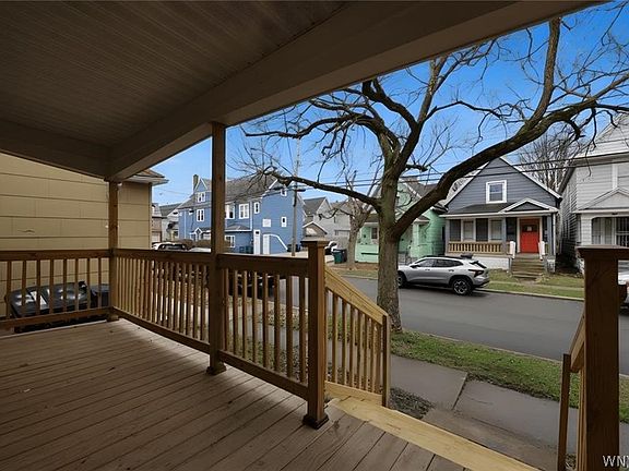2nd image of 212 Grote St