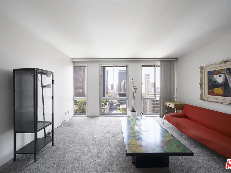 800 W 1st St #1807 — Photo 8