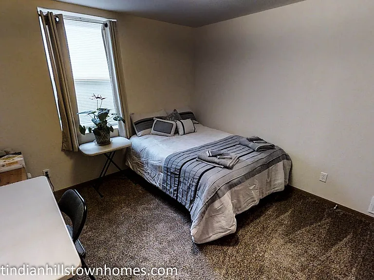 7402 SW 23rd Ter — Photo 8