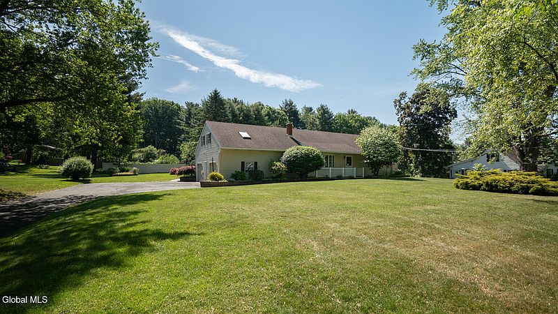 2nd image of 559 Bloomingrove Drive