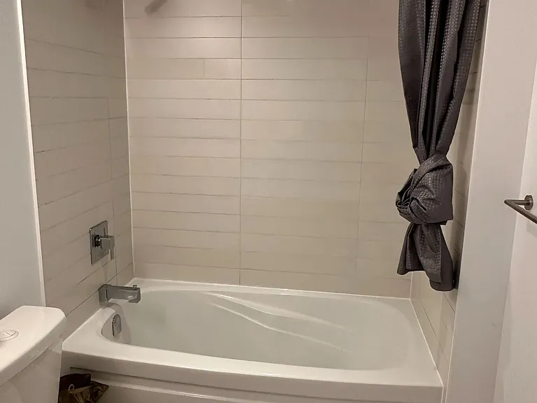 87 Peter St #1019 — Photo 7