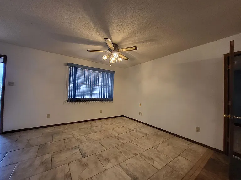 25 Windsong Ln — Photo 3