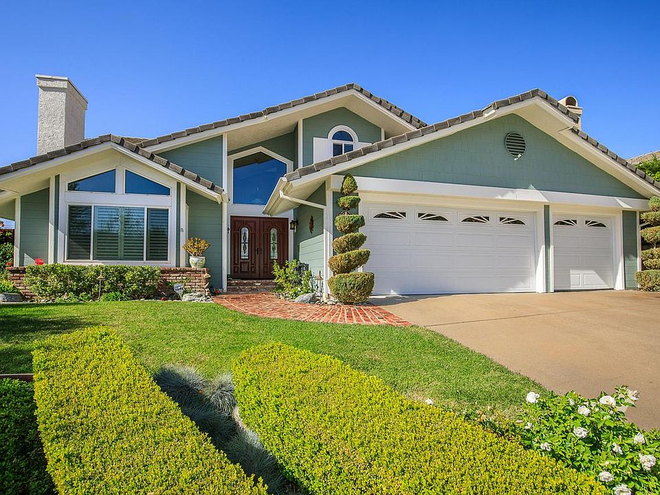 1st image of 889 Sterling Oaks Ct